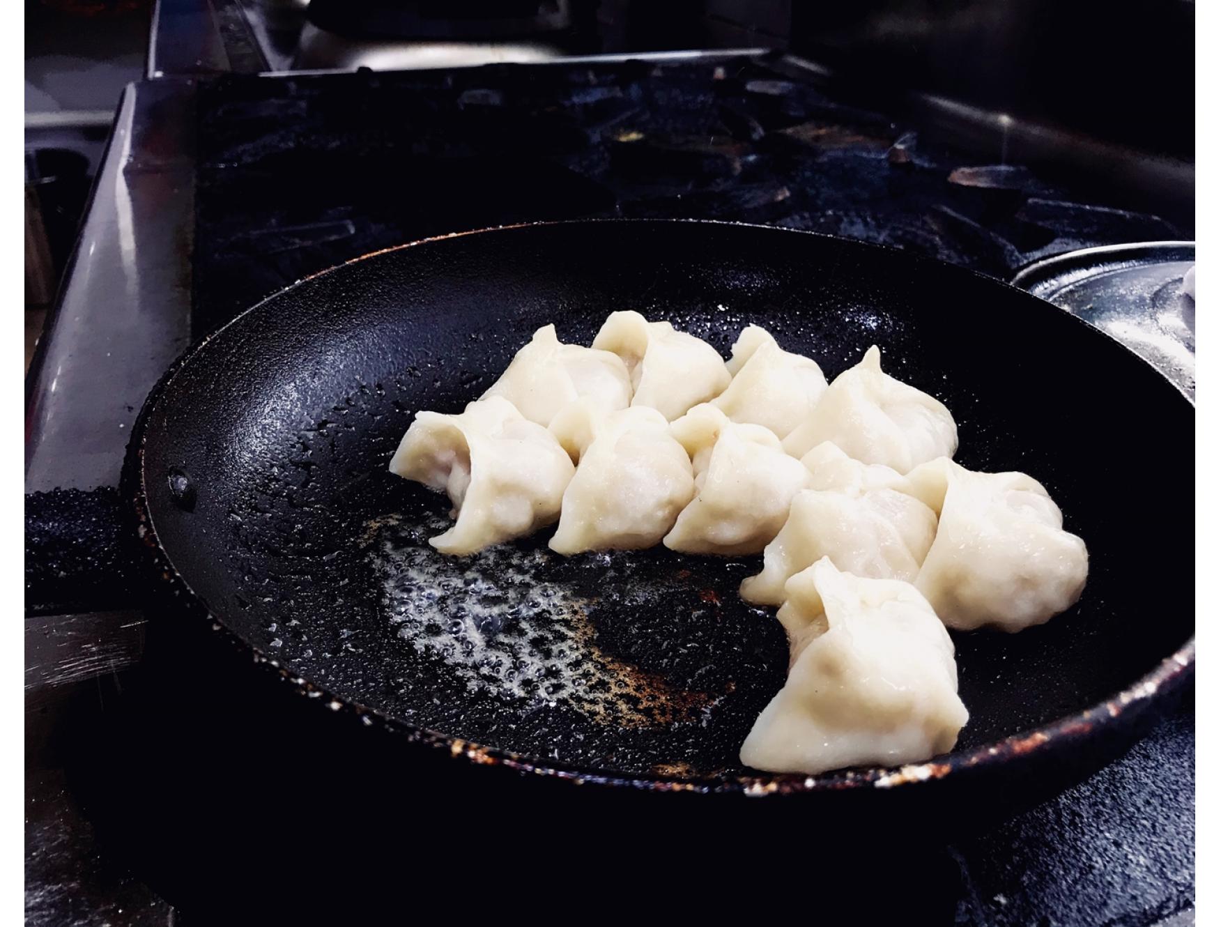 水米儿（家猪肉肉饺）